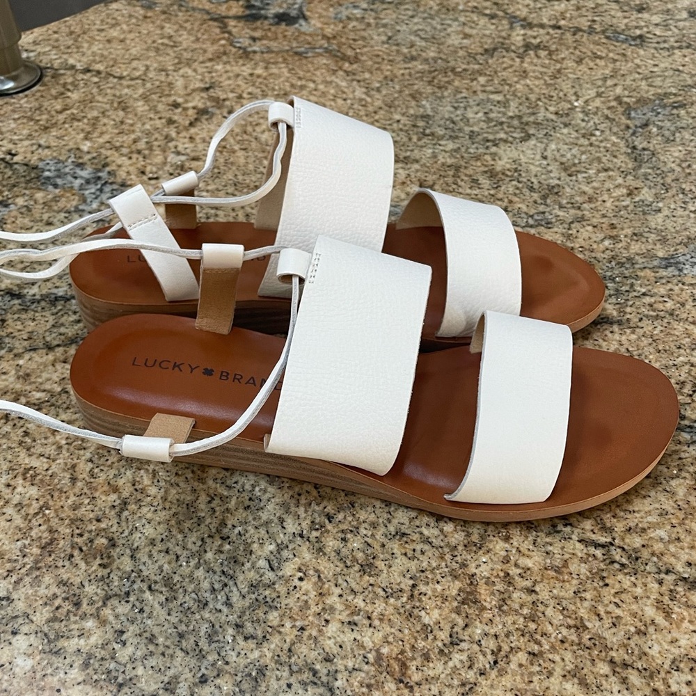 Lucky Brand white leather Hadesha tie sandal